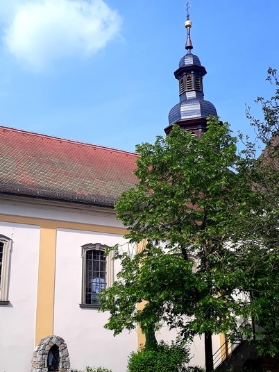 Heilig-Kreuz-Kirche, Hausen Heilig-Kreuz-Kirche, Hausen