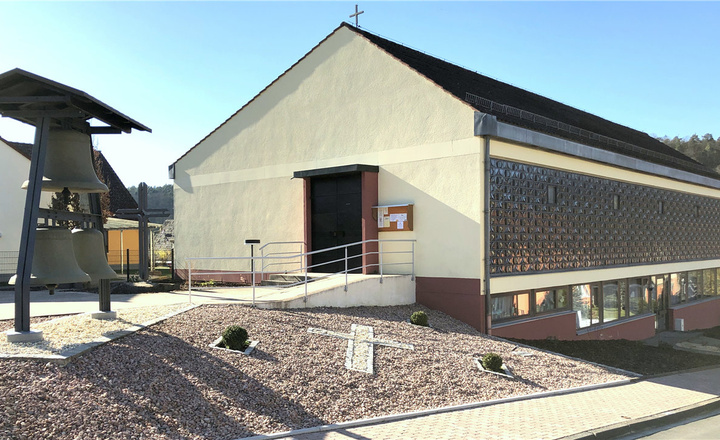 Dorfkirche Aura