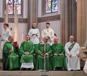 Gottesdienst mit Neu-Diakon Benedict Dürrlauf (0500)t mit Neu-Diakon Benedict Dürrlauf (0500)