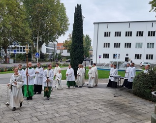 Gottesdienst mit Neu-Diakon Benedict Dürrlauf (0200)