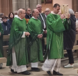 Gottesdienst mit Neu-Diakon Benedict Dürrlauf (0400)